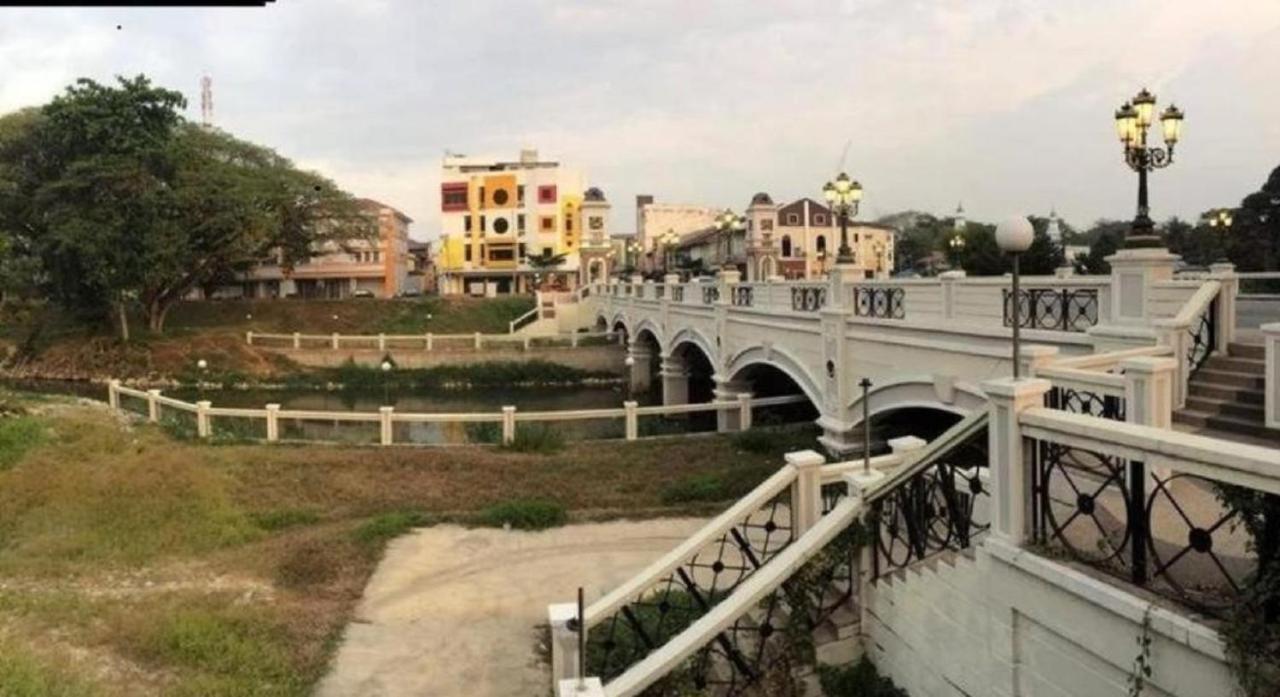 Abby By The River Hotel Ipoh Exterior foto